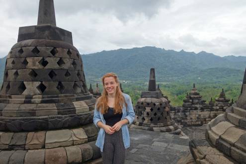 Begeisterte Reisende in Borobudur