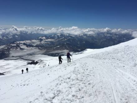 Auf dem Weg zum Gipfel des Elbrus